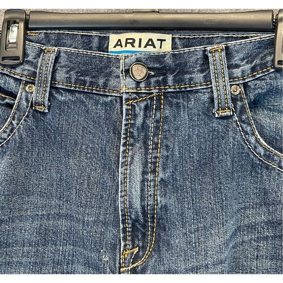 ARIAT Jeans Men’s Size 36/34 Blue Denim Straight Leg Relaxed Fit Western Style - Picture 3 of 11